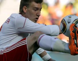 Nicklas Bendtner løn og karriere