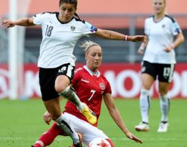 Sanne Troelsgaards fodboldliv